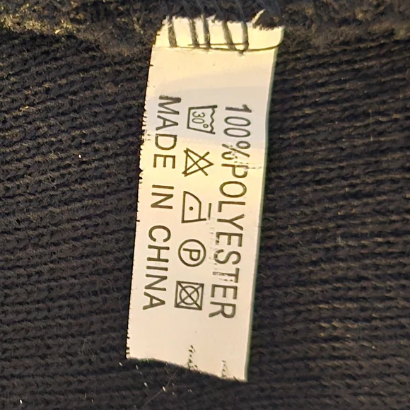 Black “california republic” beanie - Picture 4 of 5